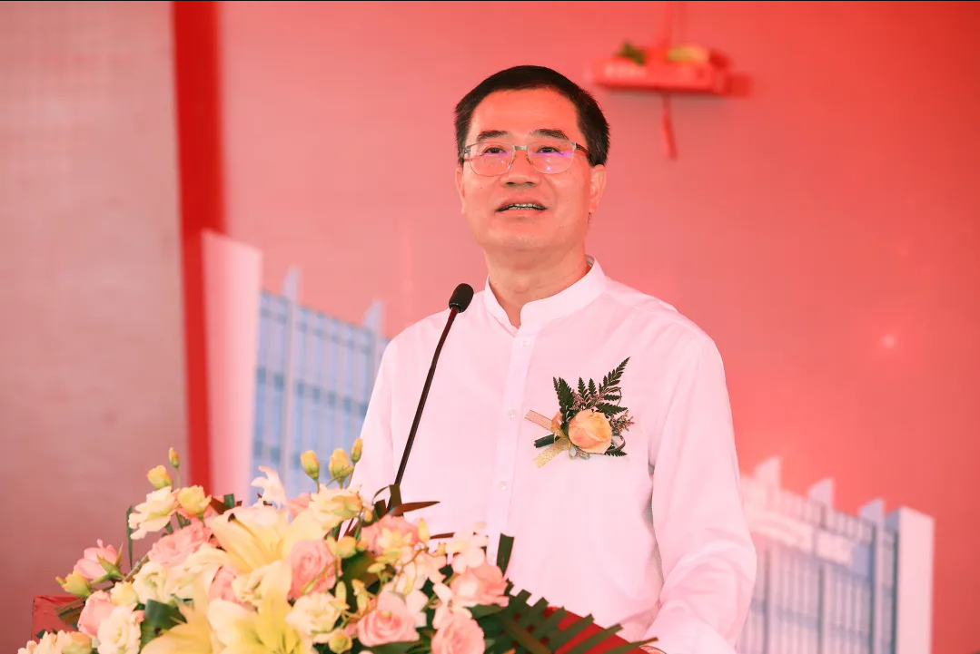 廣東省家具協會會長王克發表講話